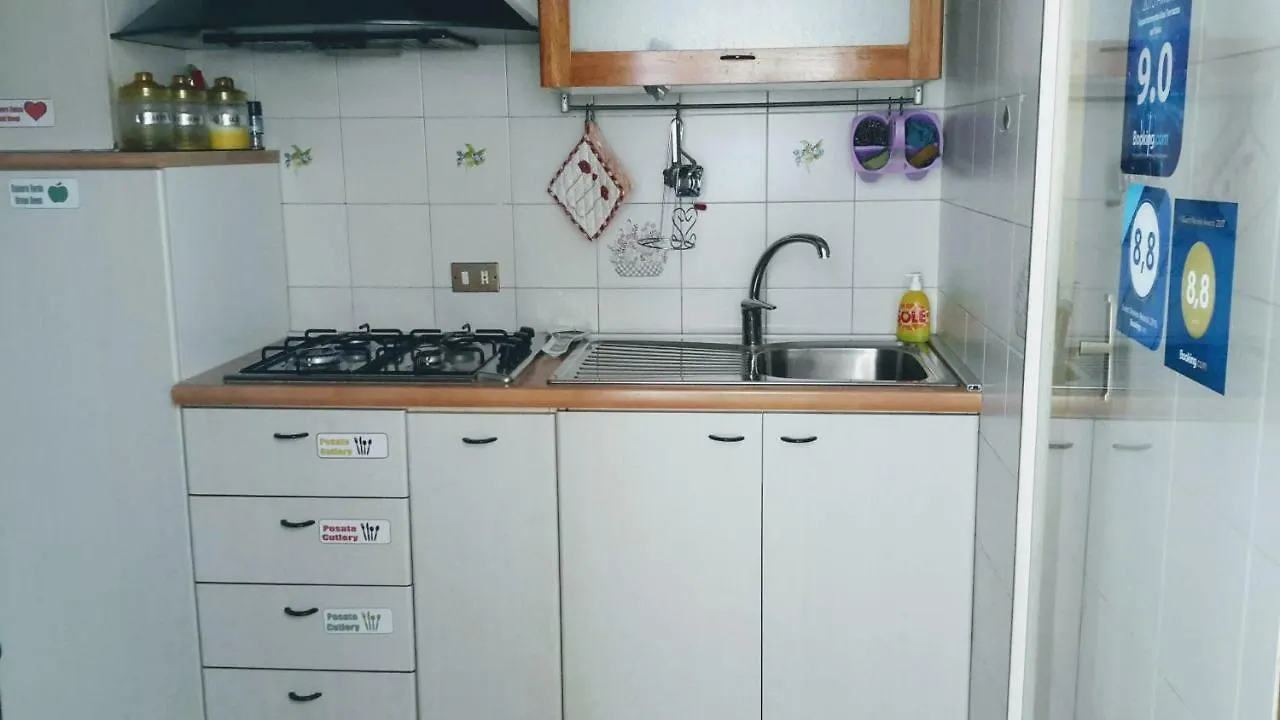 Una Terrazza Nel Sole Appartamento Di Tre Camere E Terrazza 트라파니